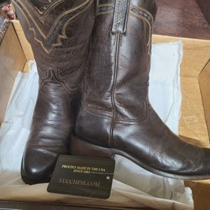 Lucchese roper boots size 8.5